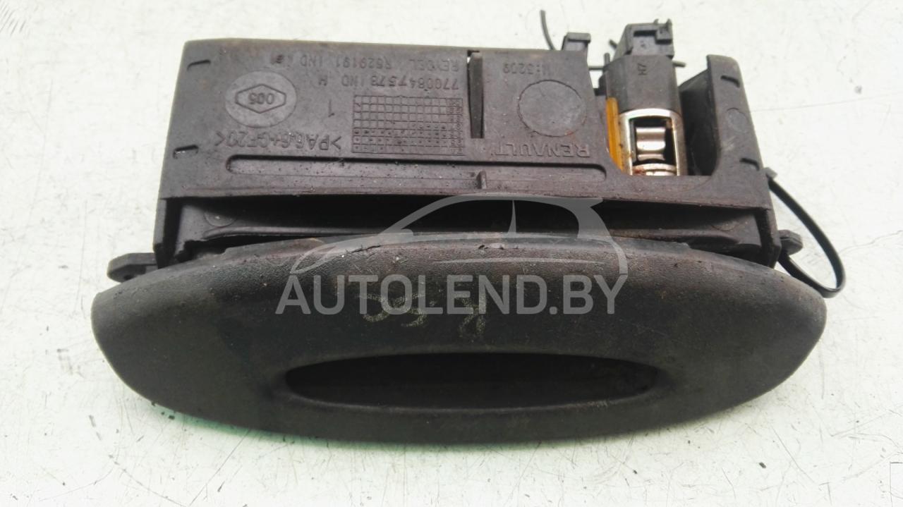 пепельница Renault Scenic 1 поколение 1999, 2.0 л., бензин, МКПП, минивэн, 7700847578 - фото №1