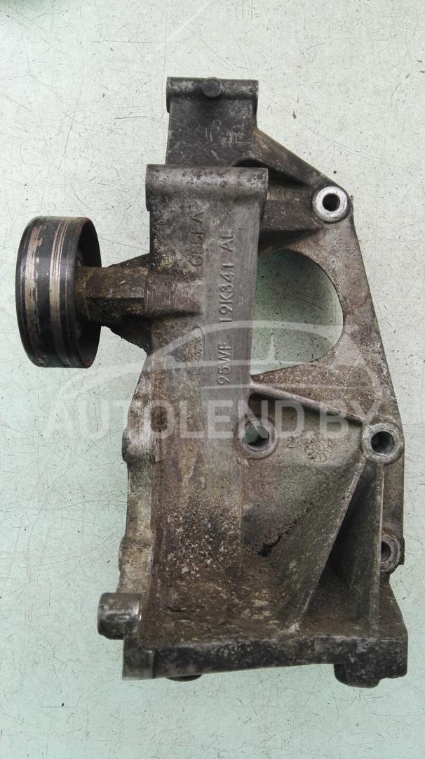 кронштейн (крепление) Ford Galaxy 1 поколение 1998, 2.0 л., бензин, МКПП, минивэн, 95WF19K341AE - фото №1