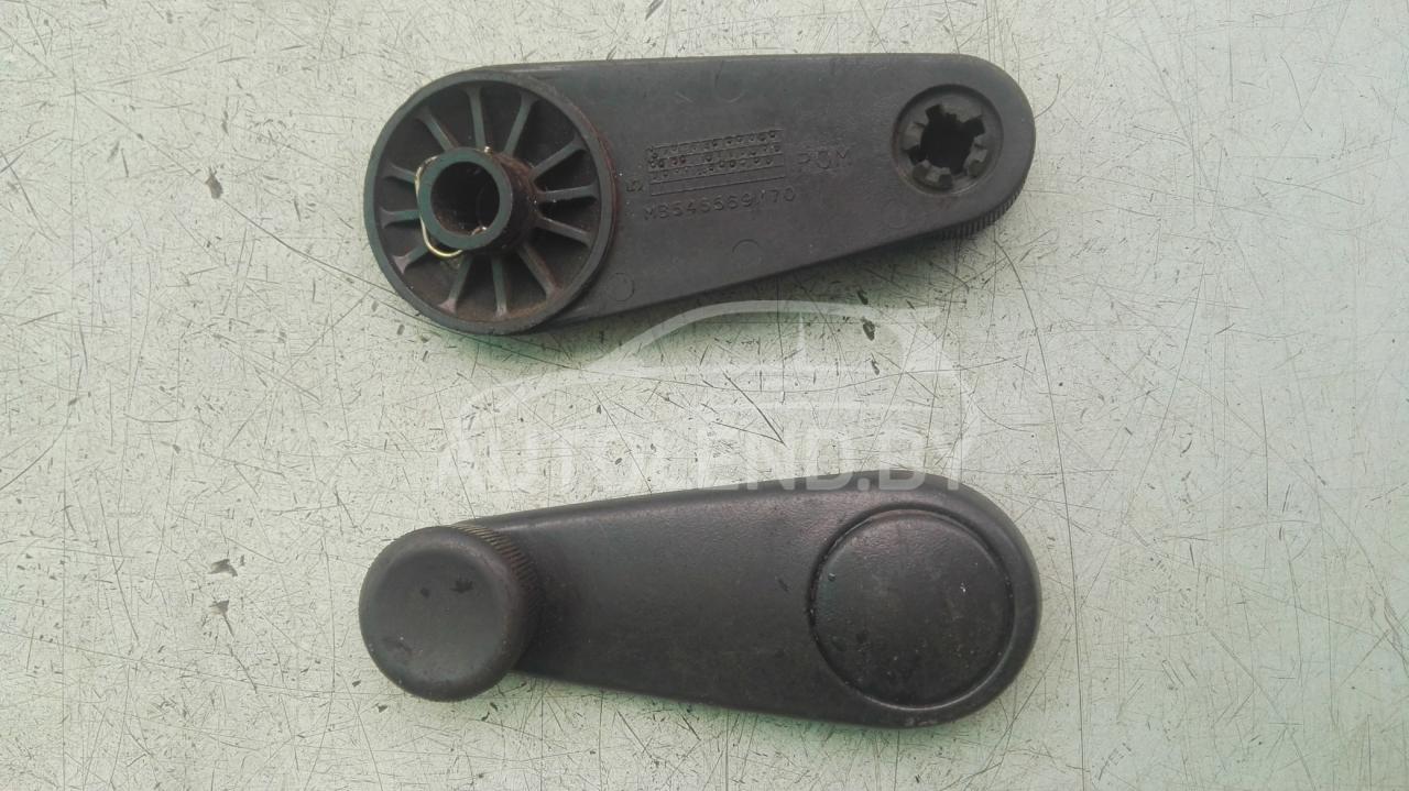 ручка стеклоподъемника Mitsubishi Space Wagon 2 поколение (Typ N30/N40) 1997, 1.8 л., бензин, МКПП, минивэн, MB546569 - фото №1