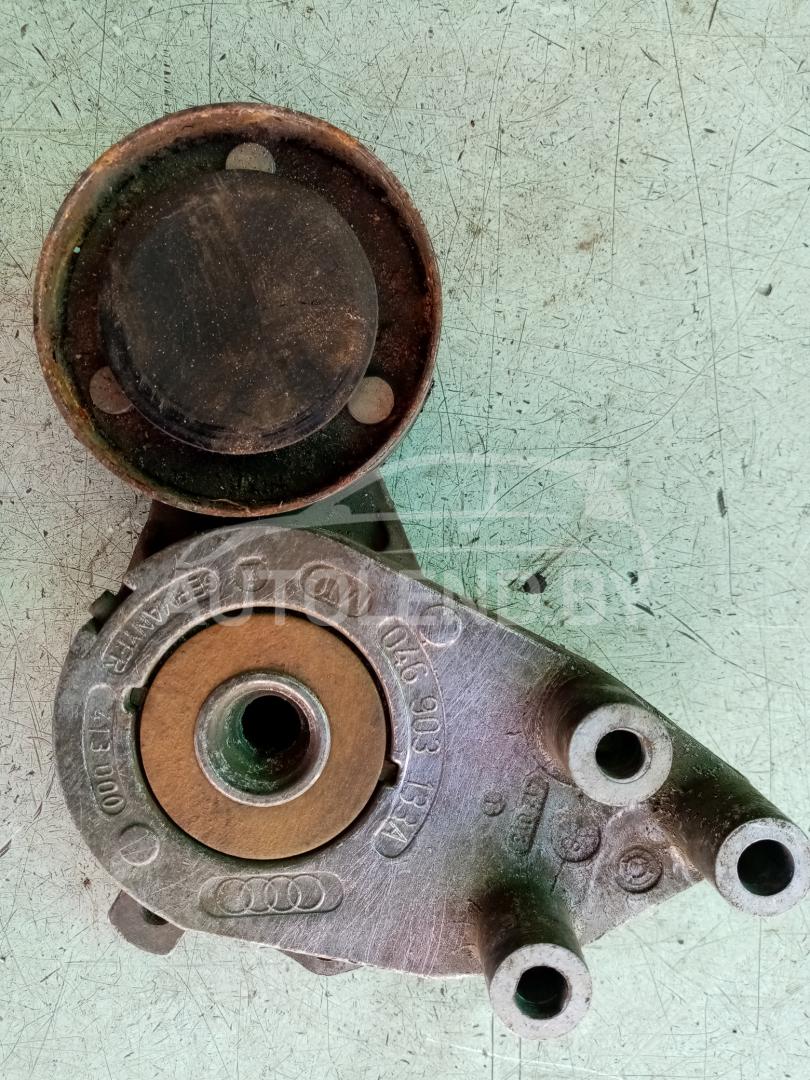 Натяжитель ремня агрегатов Audi 100 4A/C4 1993, 2.5 л., дизель, МКПП, седан, 046903133A - фото №1