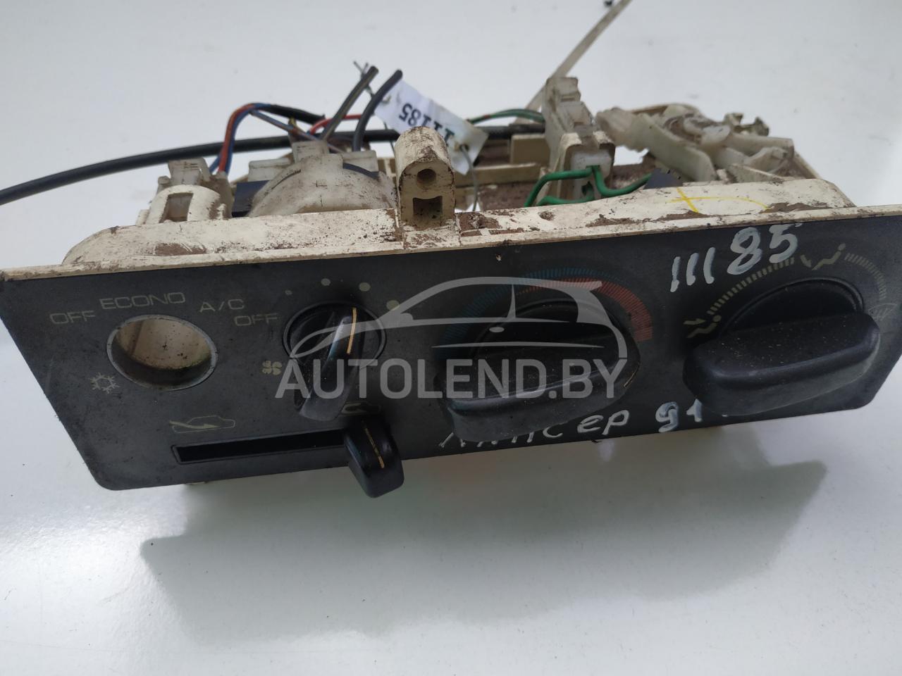блок управления печки / климат-контроля Mitsubishi Lancer 4 поколение 1991, 1.5 л., бензин, МКПП, хетчбэк 5 дв. - фото №1