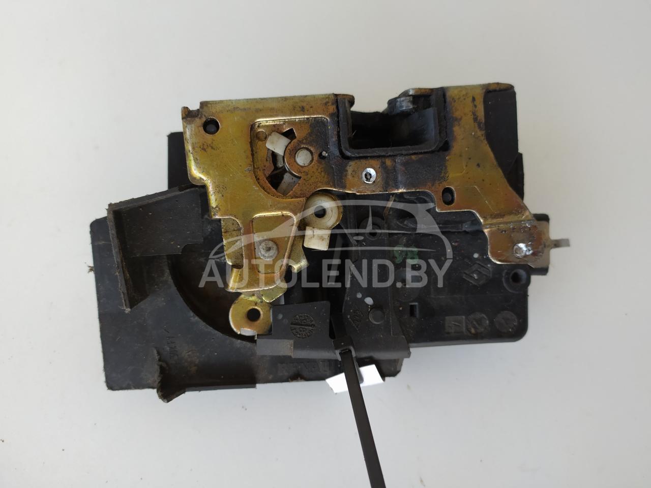 замок двери передней правой Renault Laguna 1 поколение 1998, 2.0 л., бензин, МКПП, хетчбэк 5 дв. - фото №1
