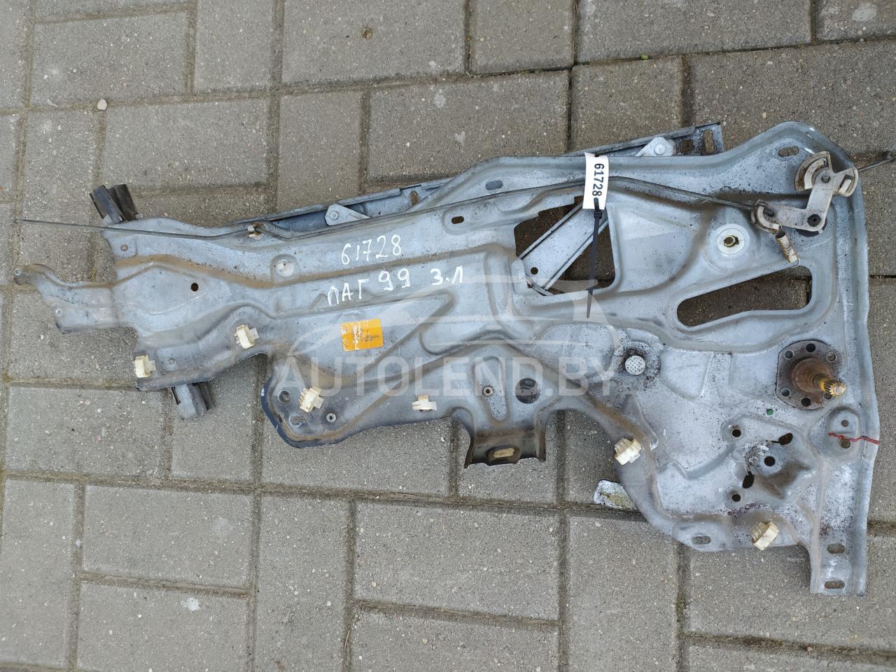 стеклоподъемник задний левый Renault Laguna 1 поколение 1998, 2.0 л., бензин, МКПП, хетчбэк 5 дв. - фото №1