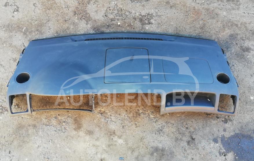 панель передняя салона (торпедо) Toyota Corolla Verso 1 поколение E121 2002, 1.8 л., бензин, АКПП, минивэн - фото №1