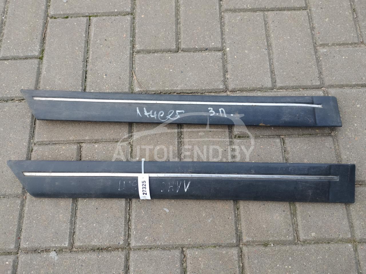 молдинг двери задней правой Mitsubishi Lancer 4 поколение 1991, 1.5 л., бензин, МКПП, седан, MB729301