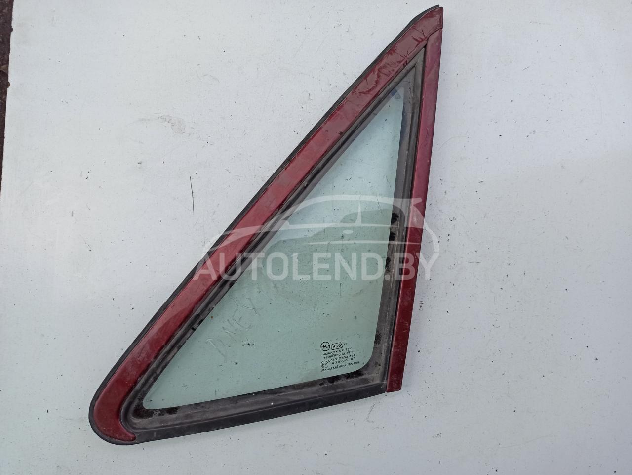 стекло кузовное боковое правое Daewoo Nexia 1 поколение 2002, 1.5 л., бензин, МКПП, седан - фото №1