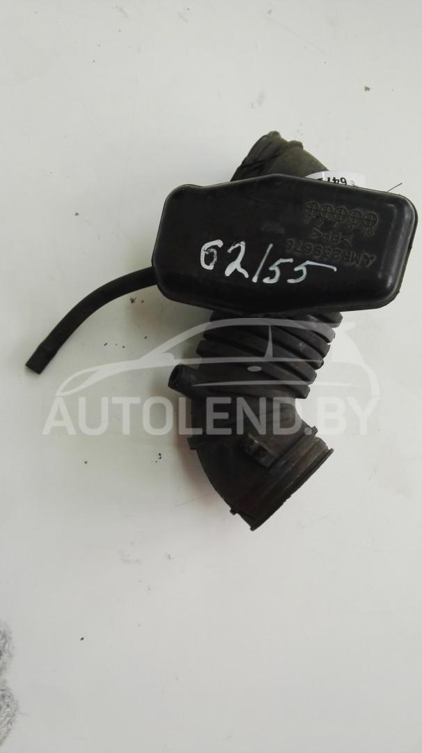 гофра инжектора Mitsubishi Colt 5 поколение (CJO) 1997, 1.3 л., бензин, МКПП, хетчбэк 5 дв., MR188642, MR188641 - фото №1