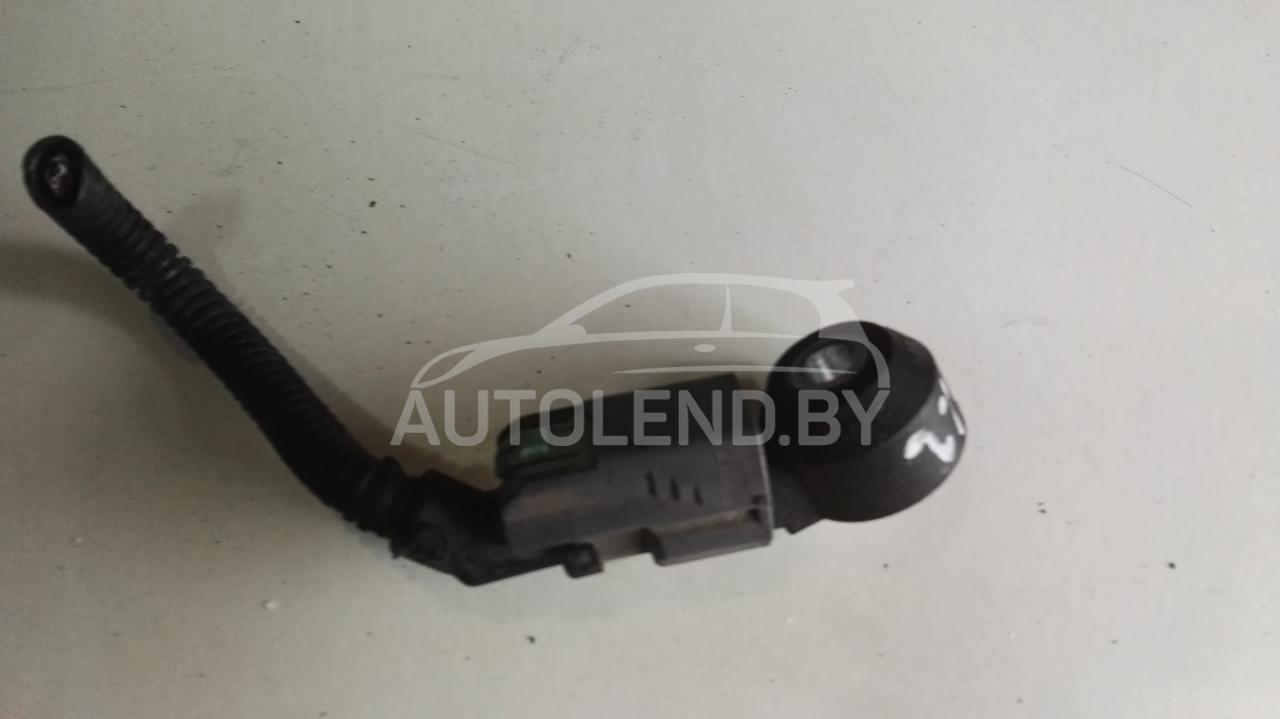 датчик детонации Fiat Punto 2 поколение 2003, 1.2 л., бензин, МКПП, хетчбэк 5 дв. - фото №1