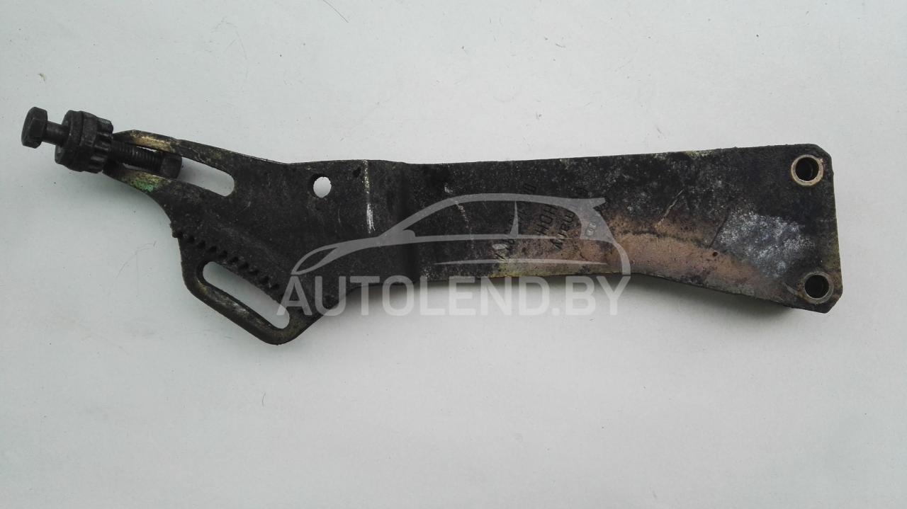 кронштейн гидроусилителя Audi 80 8C/B4 1992, 2.0 л., бензин, МКПП, седан, 048145387A - фото №1
