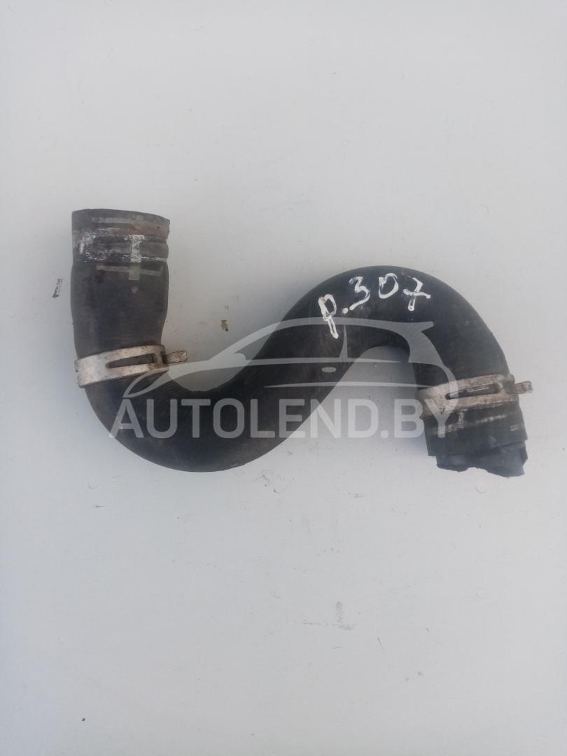 патрубок (трубопровод, шланг) Peugeot 307 1 поколение 2003, 1.6 л., бензин, МКПП, универсал - фото №1