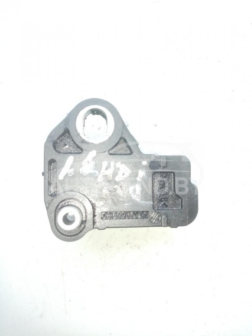 датчик коленвала Ford Focus 2 поколение 2006, 1.6 л., дизель, МКПП, седан, 9637466980 - фото №1