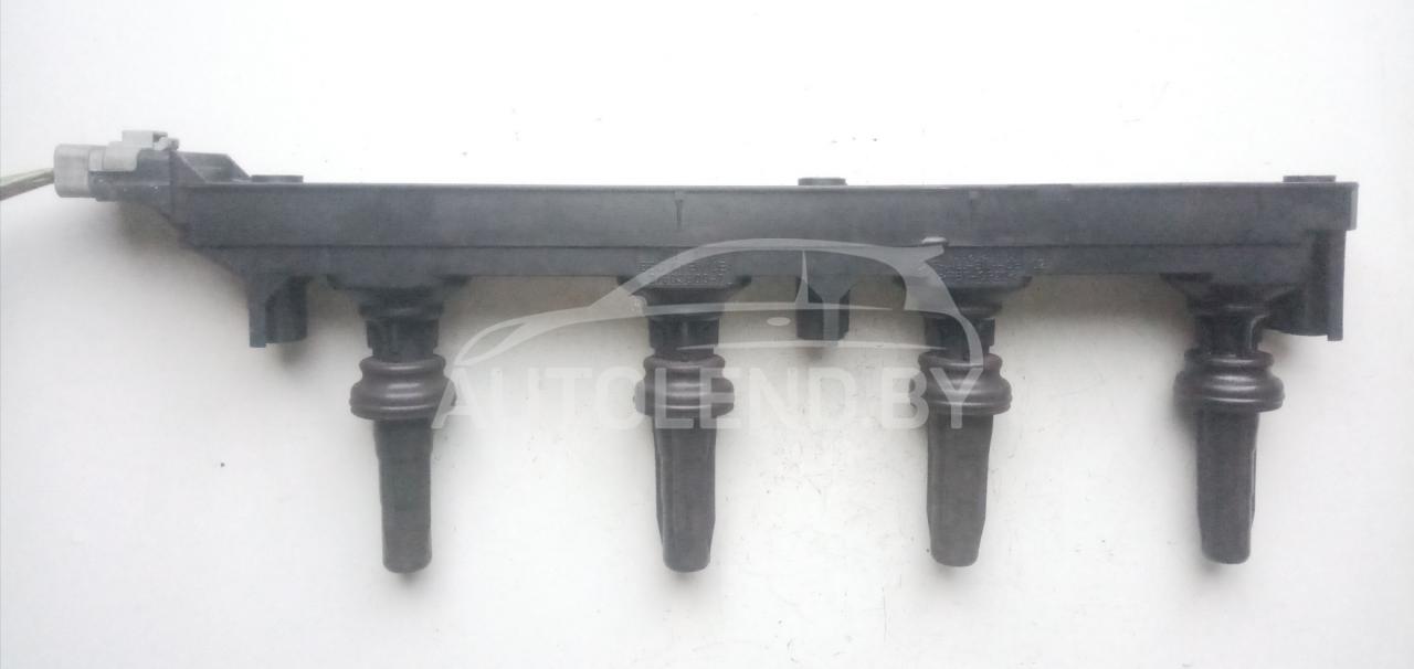 катушка зажигания Peugeot 407 1 поколение 2004, 2.2 л., бензин, МКПП, седан, 9658227980 - фото №1