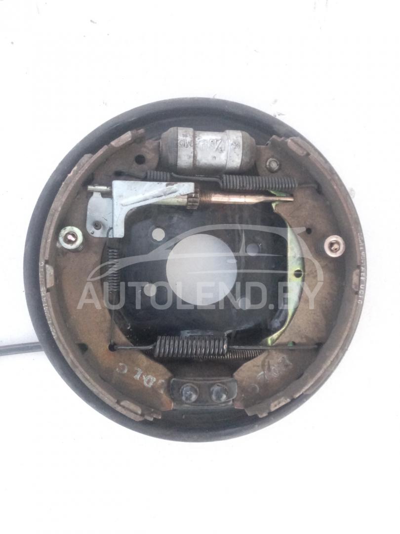 защитный кожух тормозного механизма Kia Joice 1 поколение 1999, 2.0 л., бензин, МКПП, минивэн - фото №1