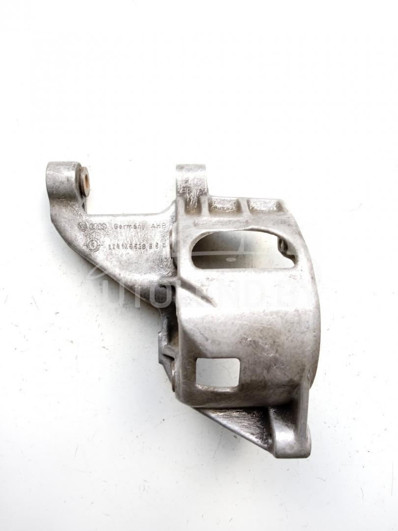 кронштейн (крепление) Volkswagen Golf 1 поколение 1991, 1.9 л., дизель, МКПП, хетчбэк 5 дв., 028145523E - фото №1