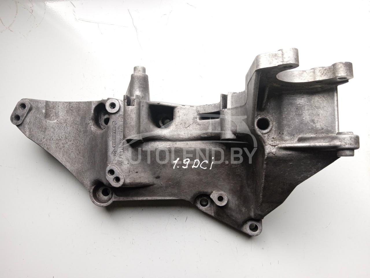 кронштейн (крепление) Renault Trafic 2 поколение 2004, 1.9 л., дизель, МКПП, минивэн, 8200183234 - фото №1