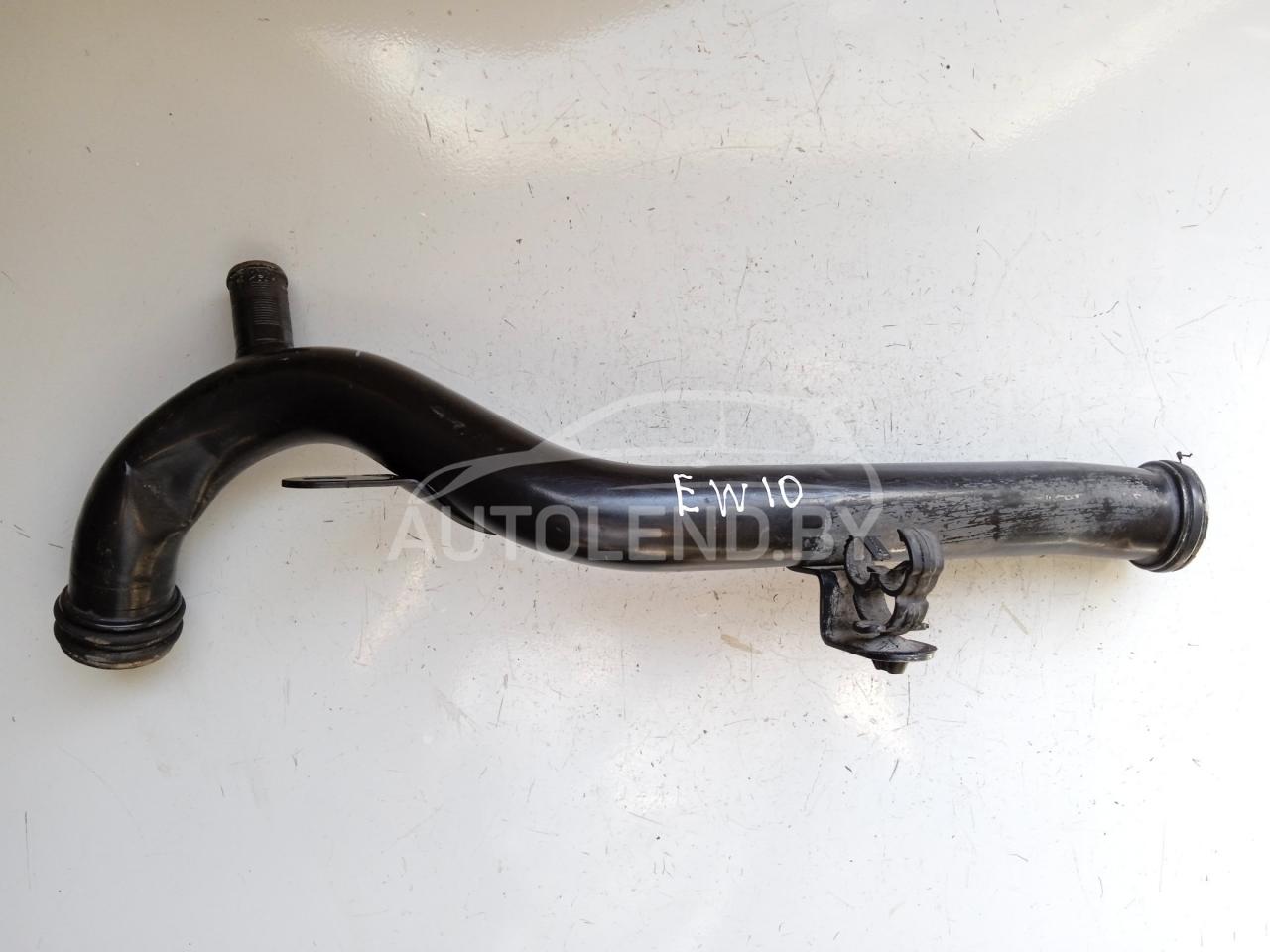 патрубок (трубопровод, шланг) Peugeot 307 1 поколение 2003, 2.0 л., бензин, МКПП, хетчбэк 5 дв. - фото №1