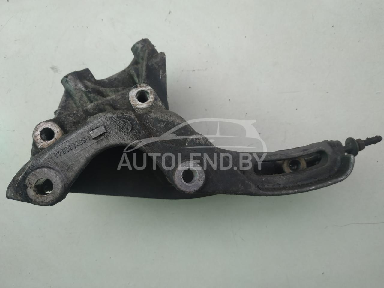 кронштейн двигателя Renault Scenic 1 поколение 1997, 1.9 л., дизель, МКПП, минивэн, 7700864654 - фото №1