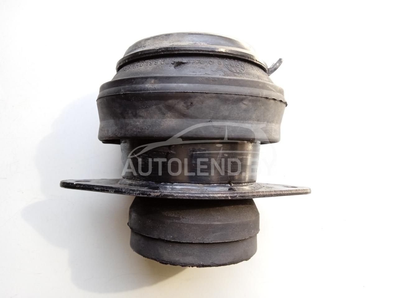 подушка крепления двигателя Volkswagen Passat B3 1992, 1.9 л., дизель, МКПП, универсал, 1H0199611, 1H0199625 - фото №1