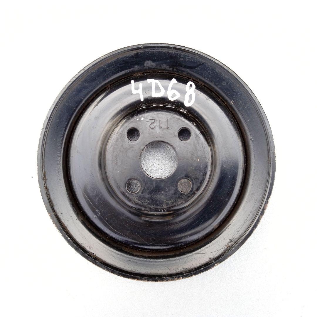 шкив помпы Mitsubishi Space Wagon 2 поколение (Typ N30/N40) 1997, 2.0 л., 4D68 T, дизель, МКПП, минивэн - фото №1