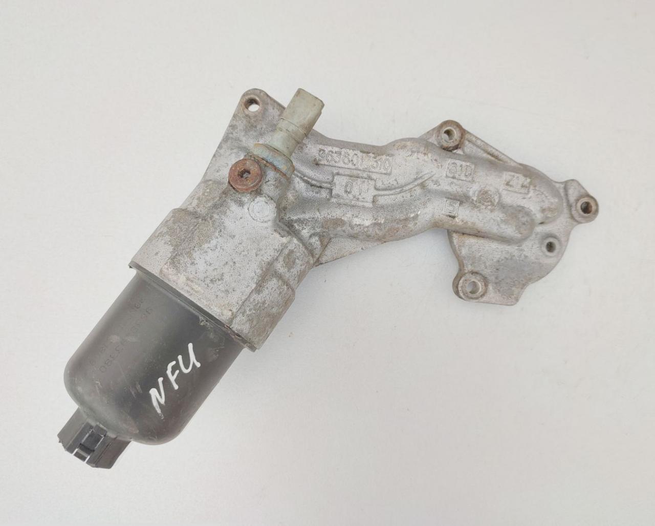 корпус масляного фильтра Peugeot 307 1 поколение 2002, 1.6 л., NFU (TU5JP4), бензин, МКПП, универсал, 9636015310, 9638493380 - фото №1