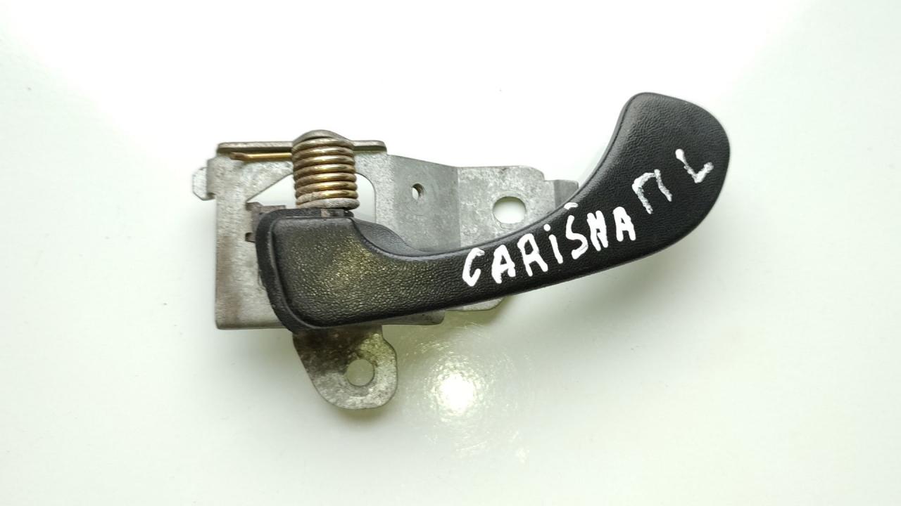 ручка внутренняя передняя левая Mitsubishi Carisma 1 поколение 1997, 1.8 л., бензин, МКПП, хетчбэк 5 дв., MR138449 - фото №1