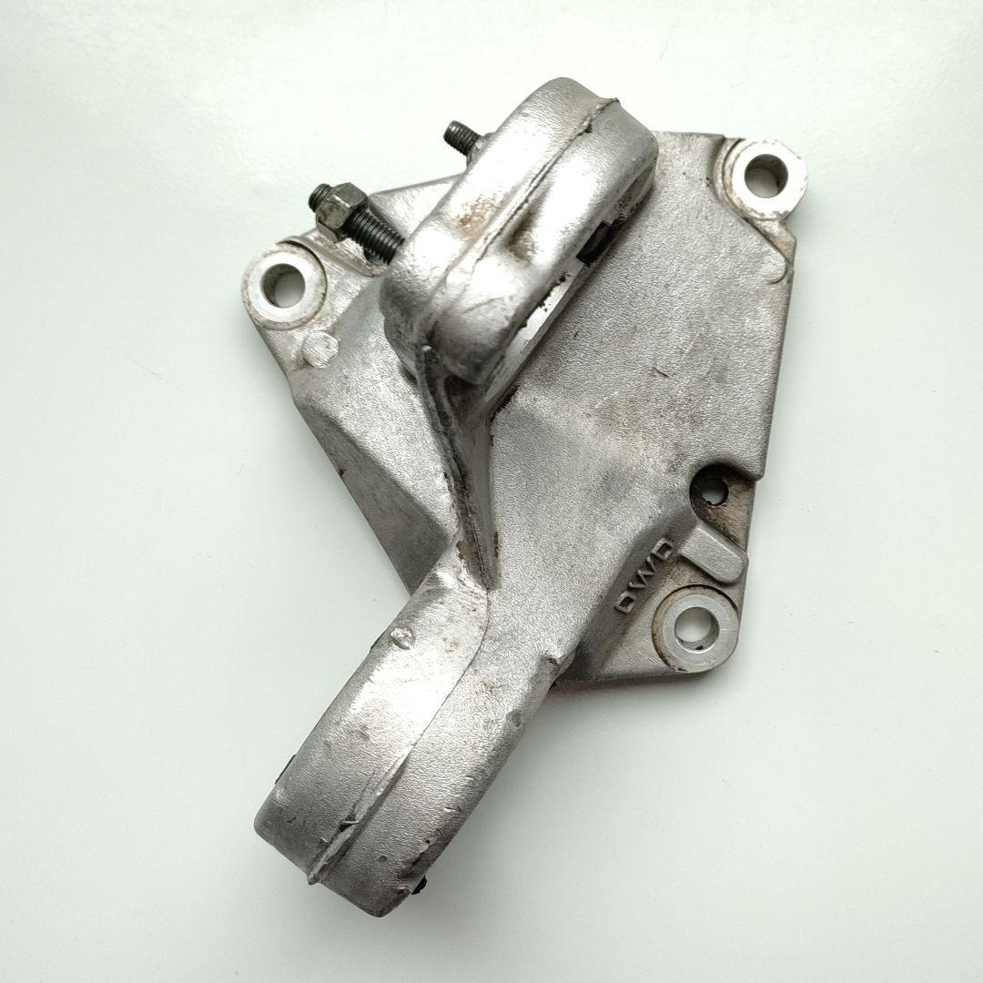 кронштейн полуоси Peugeot 607 1 поколение 2002, 2.2 л., дизель, МКПП, седан, 9632628380A - фото №1