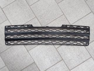 заглушка (решетка) в бампер Toyota Yaris Verso 1 поколение XP20 2002, МКПП, 5311252040