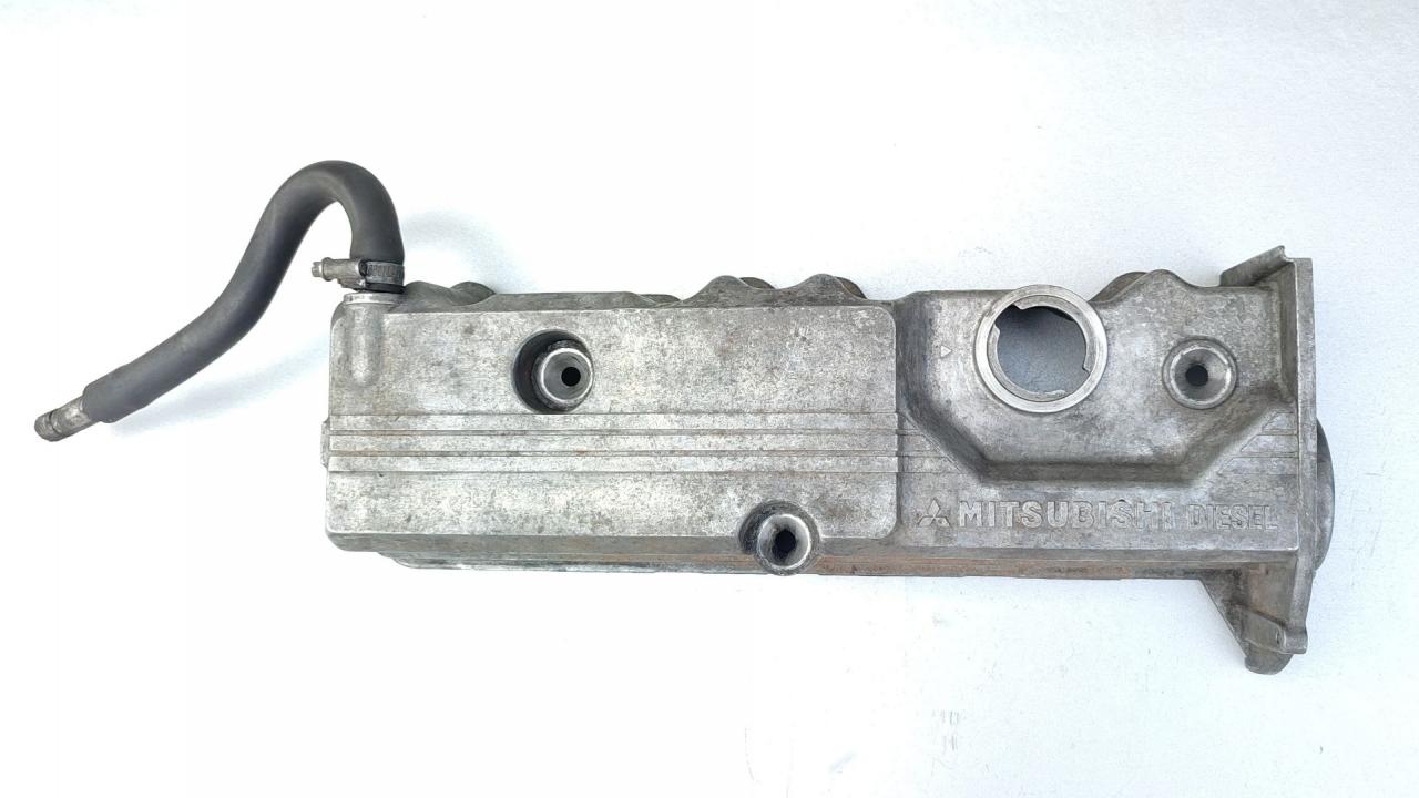 клапанная крышка Mitsubishi Space Wagon 2 поколение (Typ N30/N40) 1997, 2.0 л., 4D68 T, дизель, МКПП, минивэн - фото №1