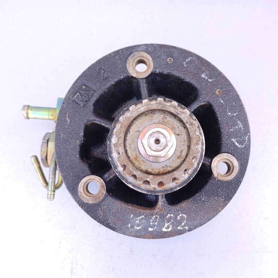насос вакуумный Nissan Primera P11 1999, 2.0 л., CD20T, дизель, МКПП, 14650-2J601, VB60-01B - фото №1