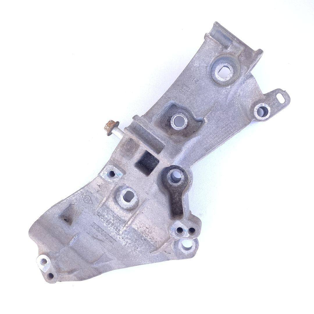 кронштейн генератора Renault Duster 1 поколение (2010 - 2015), 1.5 л., K9K 836, дизель, МКПП, хетчбэк 5 дв., 8200669495 - фото №1