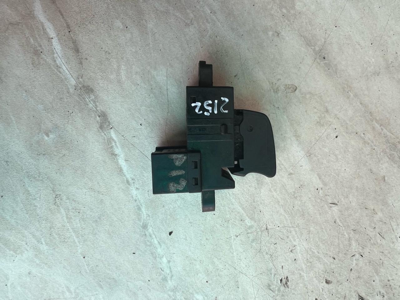 кнопка стеклоподъемника двери задней Nissan Primera P12 2004, 25411AV600 - фото №1