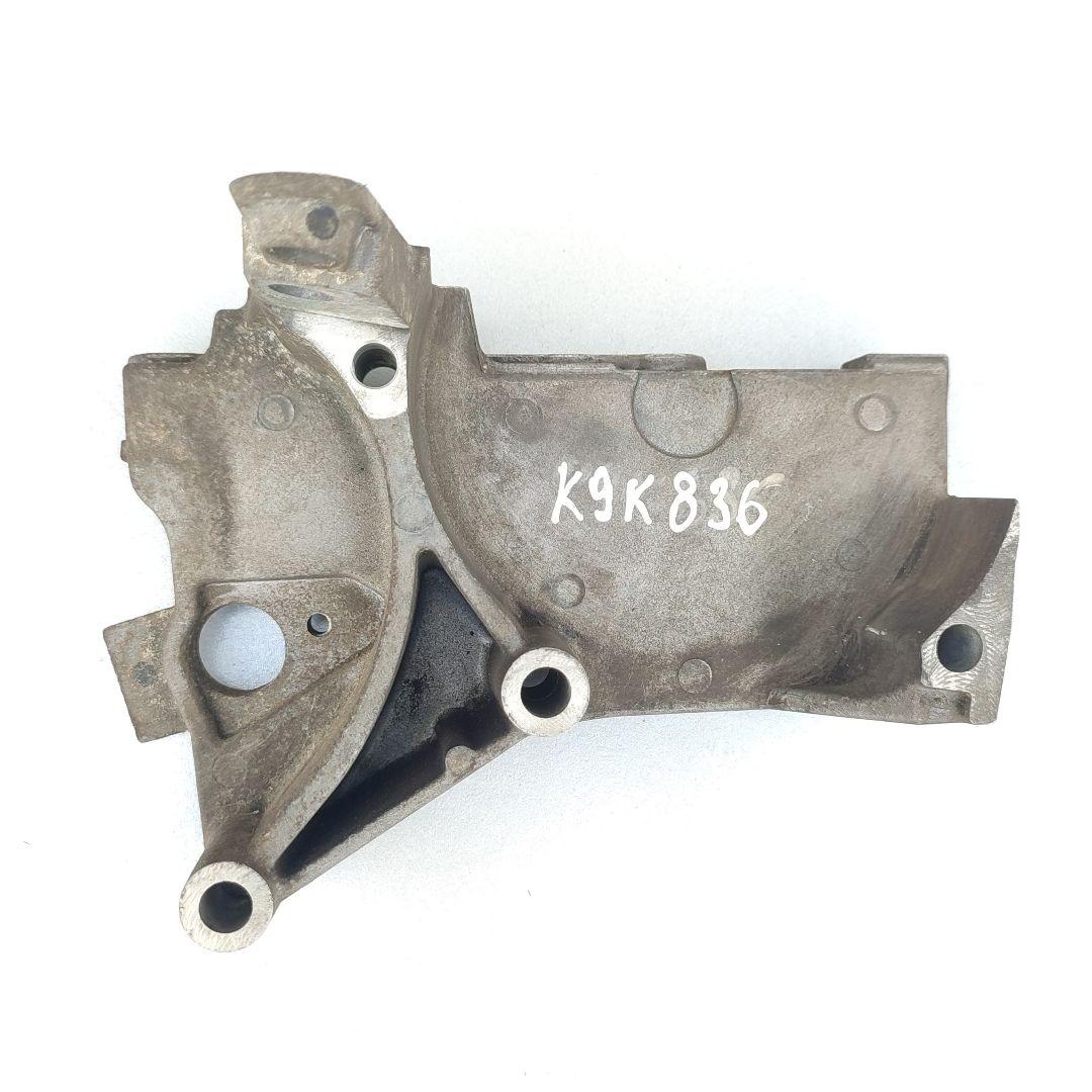 кронштейн двигателя Renault Duster 1 поколение (2010 - 2015), 1.5 л., K9K 836, дизель, МКПП, хетчбэк 5 дв., 112314312R - фото №1