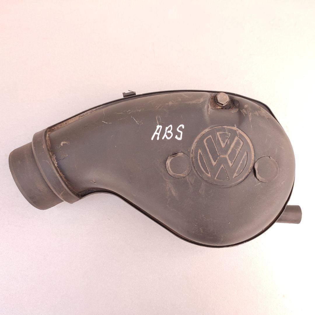 патрубок воздушного фильтра Volkswagen Golf 3 поколение 1994, 1.8 л., ABS, бензин, МКПП, 1H0129654 - фото №1