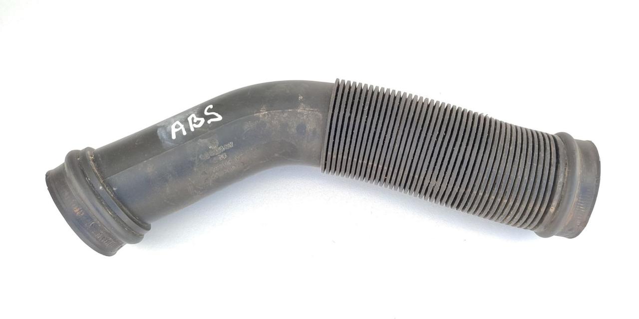 патрубок воздушного фильтра Volkswagen Golf 3 поколение 1994, 1.8 л., ABS, бензин, МКПП, 1H0129527B - фото №1