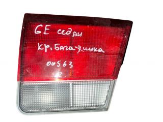 фонарь крышки багажника правый Mazda 626 GE 1994, седан