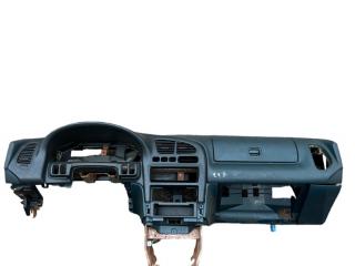 панель передняя салона (торпедо) Mazda 323 5 поколение 1996