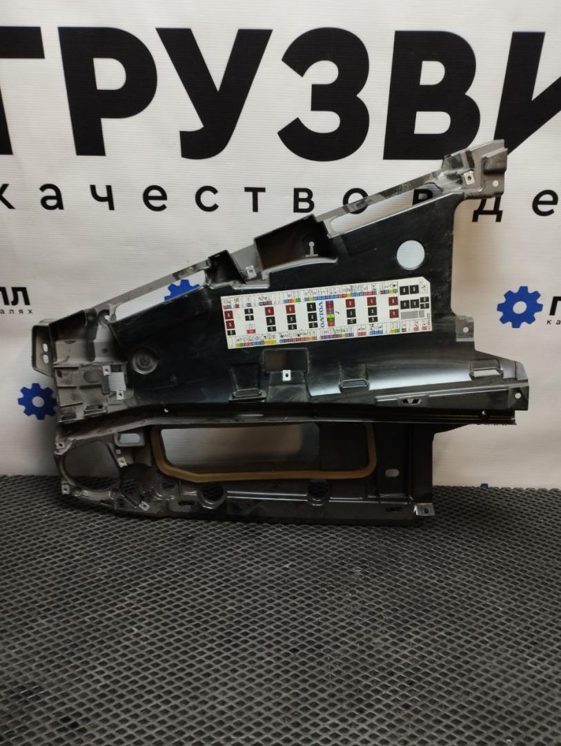 рамка панели приборов Volvo FH4 первое поколение (2013 - 2020), 82271583