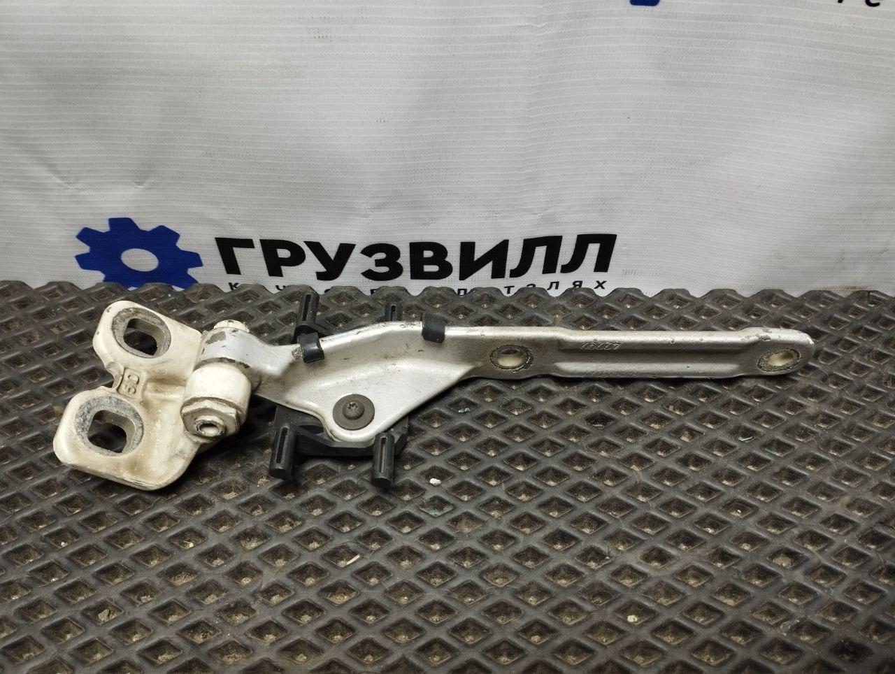 петля капота правая Volvo FH4 первое поколение (2013 - 2020), 82320177