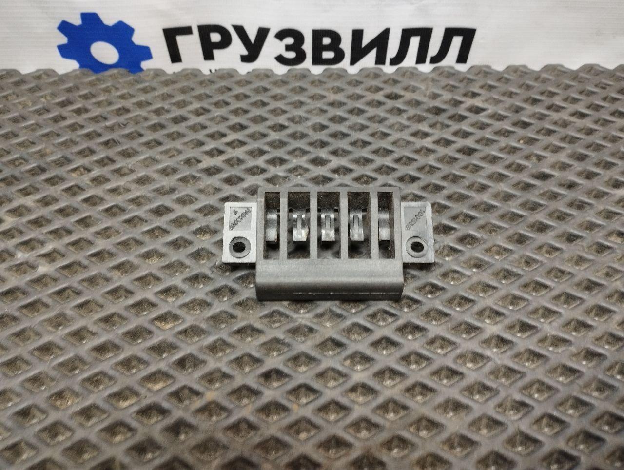 крепление люка Volvo FH4 первое поколение (2013 - 2020), 10015327