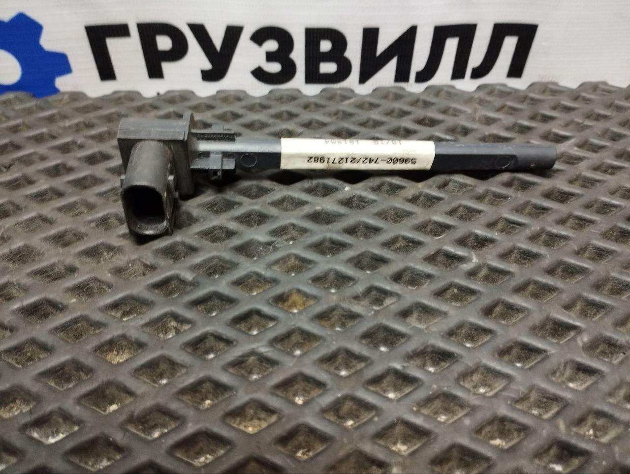 датчик уровня охлаждающей жидкости Volvo FH4 первое поколение (2013 - 2020), 21271982
