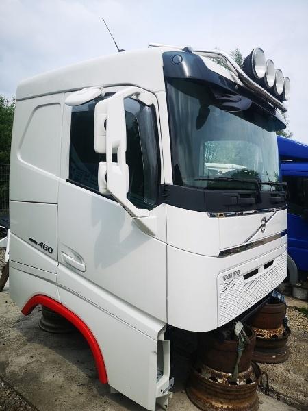 кабина Volvo FH4 первое поколение (2013 - 2020), грузовик, 82360122, 82183386, 82211426, 82183078