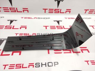 Декоративная накладка центральной консоли Tesla Model S 1 поколение 2015, 1023170-02-C