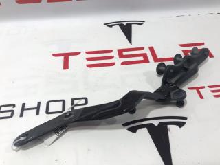 Петля амортизаторов подъемной задней двери Tesla Model X 1 поколение 2017, 1072794-00-A