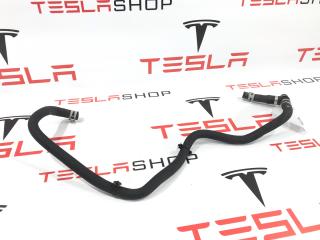 Шланги охлаждающей жидкости заднего малого электромотора Tesla Model X 1 поколение 2017, 1047690-00-D, 1501812-00-A
