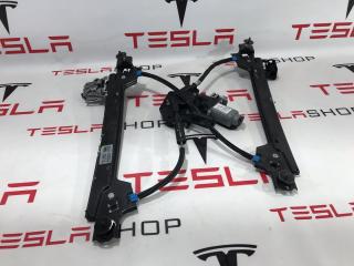 стеклоподъемник задний правый Tesla Model X 1 поколение 2017, 1028821-00-C