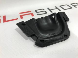 Резиновая заглушка парктроника Tesla Model S 1 поколение [рестайлинг] 2020, 1051653-00-B