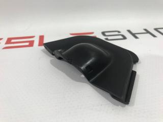 Резиновая заглушка парктроника Tesla Model S 1 поколение [рестайлинг] 2020, 1051652-00-B