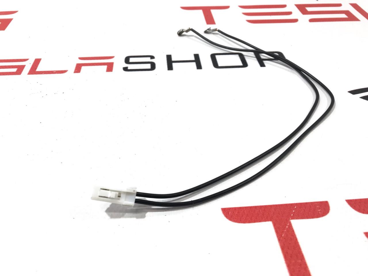 разъем (фишка) проводки Tesla Model X 1 поколение 2020, 1106012-00-B - фото №1