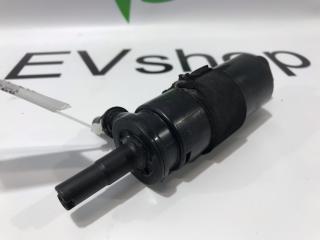 насос (моторчик) омывателя фар Audi e-tron 1 поколение 2019, электро, 8RO955681, 8R0955681