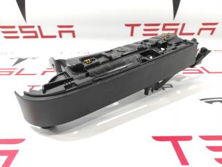 Накладка подъемной задней двери Tesla Model X 1 поколение [рестайлинг] 2022, 1055050-00-K, 1051549-00-H, 1055059-00-D
